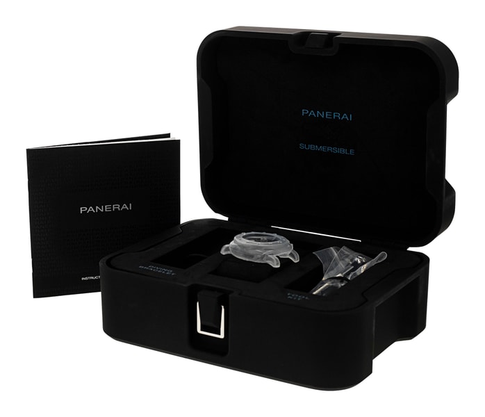 Panerai Submersible PAM00683